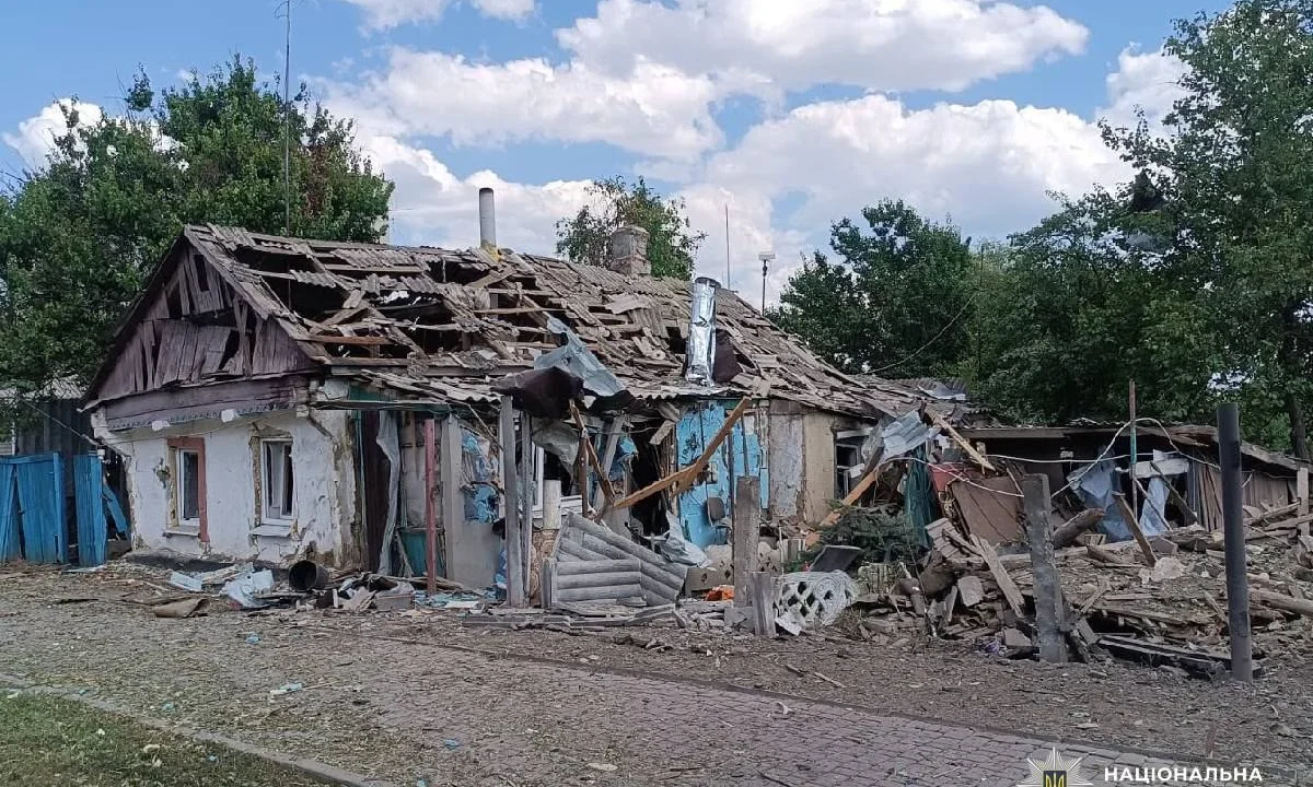 Ракетний удар по Балаклії на Харківщині: загинув чоловік, шестеро поранених (фото)