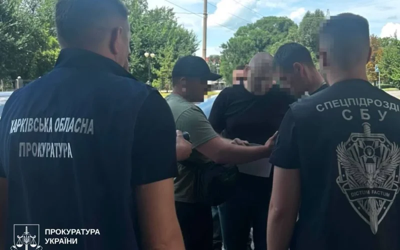 Щомісячна плата за «спокійний» вилов риби: у Харкові повідомили про підозру посадовцю обласної Держекоінспекції та його спільникові