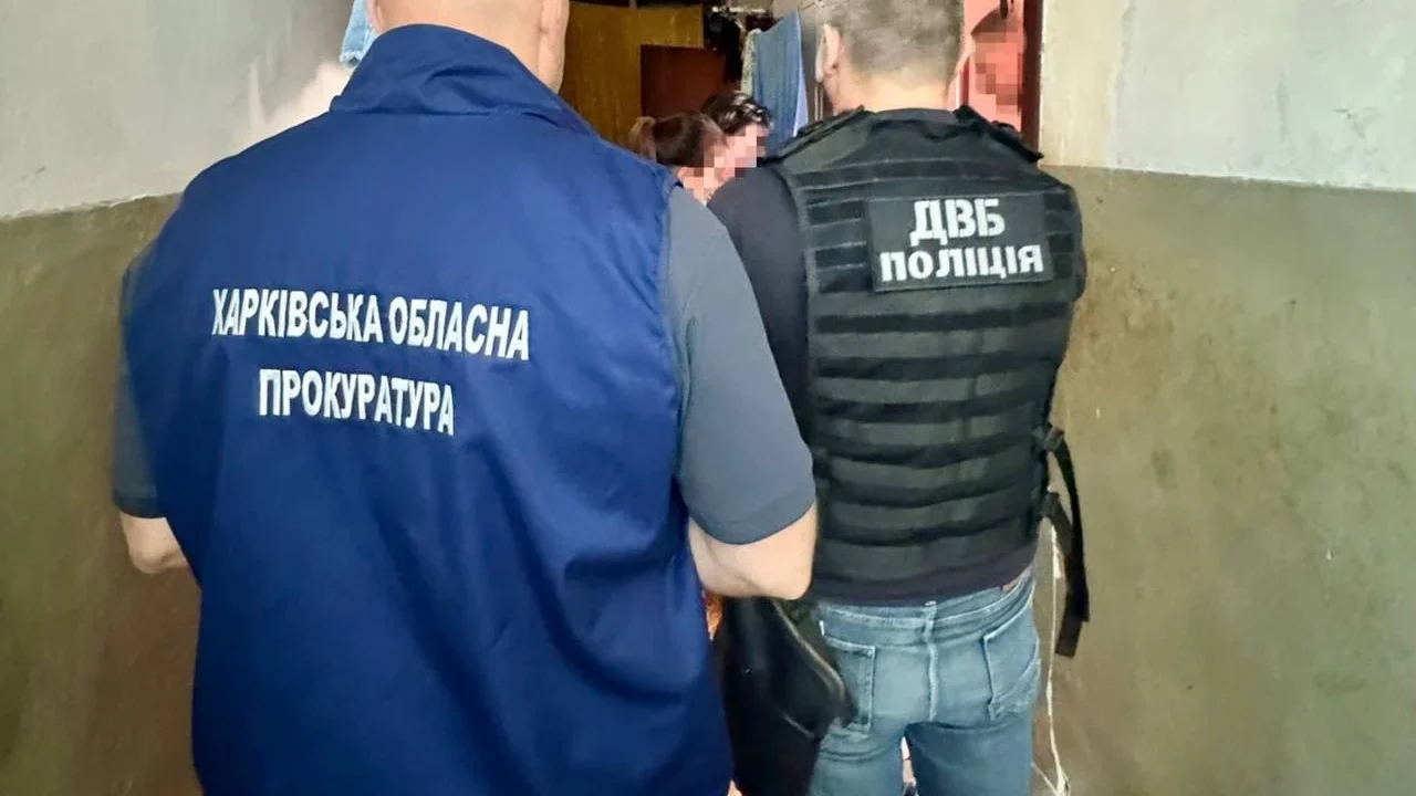 У Харкові двох поліцейських та їхнього поплічника підозрюють у продажі відстрочок