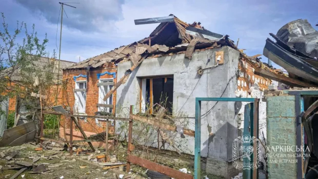 Російський удар по житловому будинку в Харкові: загинула жінка, серед 9 поранених є діти
