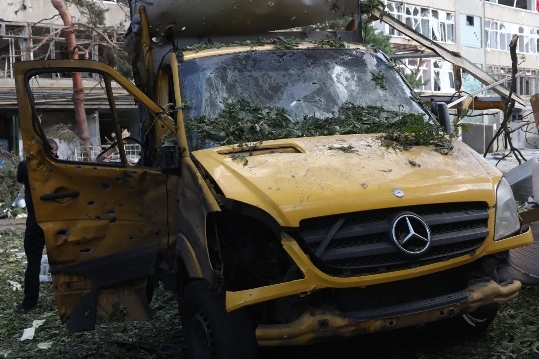 Внаслідок російського авіадудару по Харкову постраждали 8 людей (відео)
