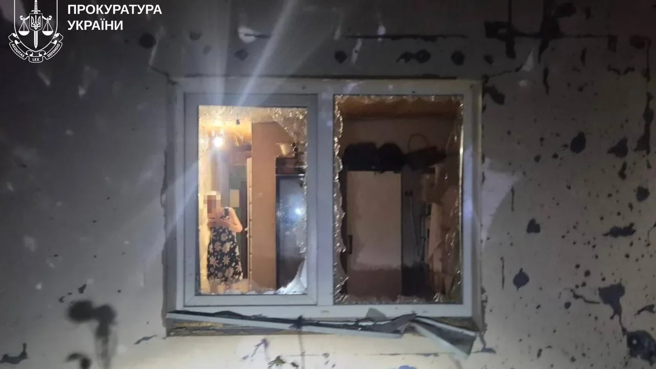 Росіяни атакували Харків, Златопіль та Мартове: двоє людей поранено, виникла пожежа на АЗС