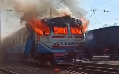 Російський БпЛА влучив у поїзд Лозова — Харків на станції Лиманівка: загинуло двоє жінок, шестеро осіб поранено