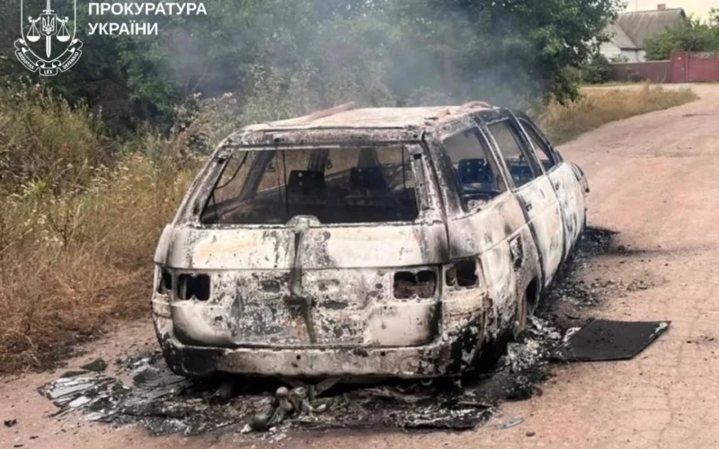 Російський FPV-дрон ударив по цивільному авто на Куп’янщині: поранено двоє людей