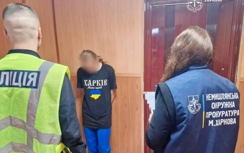 Серія підпалів авто у Харкові: 17-річній дівчині повідомили про підозру (фото)