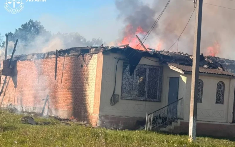 Росіяни масовано обстріляли Куп’янщину: один цивільний загинув, поранено жінку