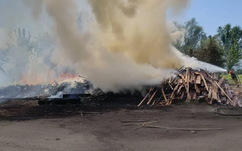 Російський удар з РСЗВ по Ізюму: двоє чоловіків загинули, ще четверо людей дістали поранення