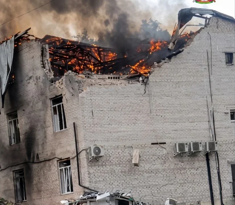 Росіяни вдарили по центру Лозової на Харківщині: попередньо, 10 людей поранені