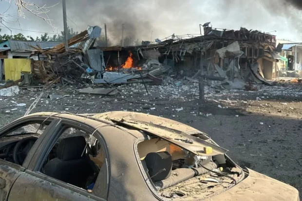 Ракетний удар по Печенігах на Харківщині: загинули десятеро людей, ще восьмеро поранено