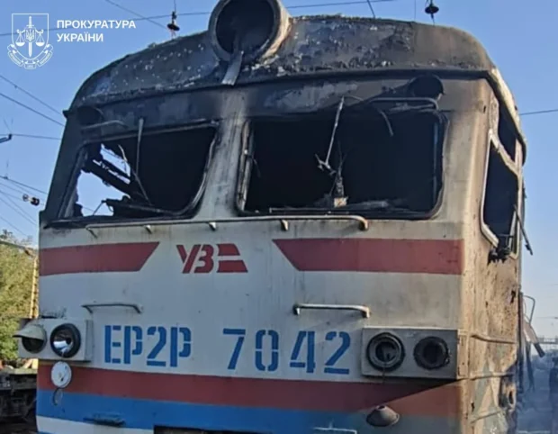 Російський БпЛА влучив у поїзд Лозова — Харків на станції Лиманівка: загинуло двоє жінок, шестеро осіб поранено