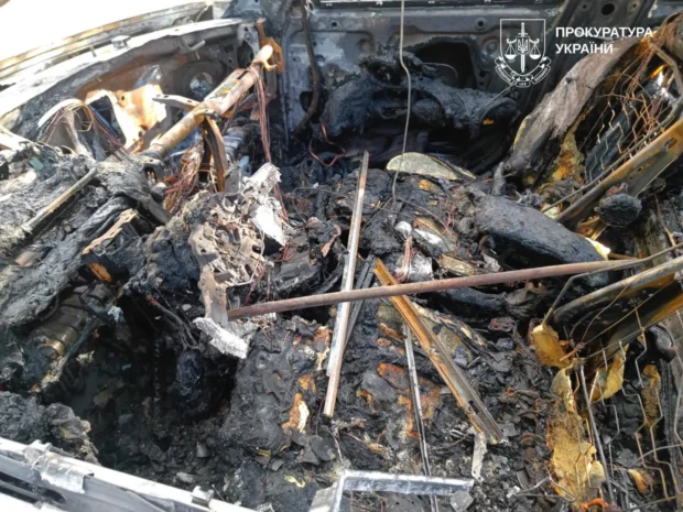 Серія підпалів авто у Харкові: 17-річній дівчині повідомили про підозру