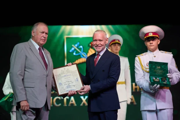 У День міста Терехов вручив відзнаки новим «Почесним громадянам міста Харкова»: список нагороджених