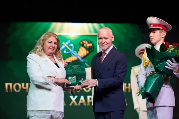 У День міста Терехов вручив відзнаки новим «Почесним громадянам міста Харкова»: список нагороджених