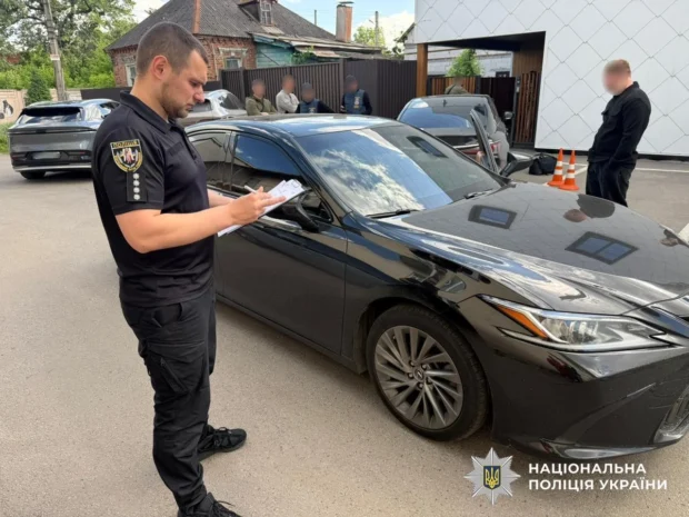 Ошукали латвійців на 116 тисяч євро під виглядом юристів: у Харкові ліквідували кол-центр