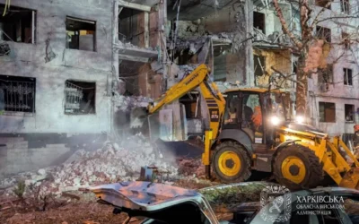 Удар по багатоповерхівці у Харкові: кількість поранених зросла до 38 людей (відео)