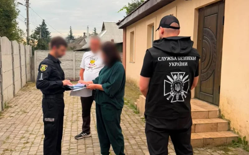 Схема для ухилянтів у Харкові: медпрацівниця вимагала 7 тисяч доларів США за фіктивну інвалідність