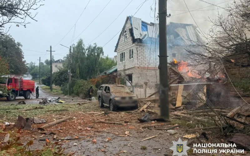 Росіяни завдали ударів КАБ по Ізюму: постраждали десять людей (фото)