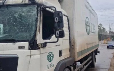В Золочеві росіяни завдали удару по автомобілю, де роздавали гумдопомогу