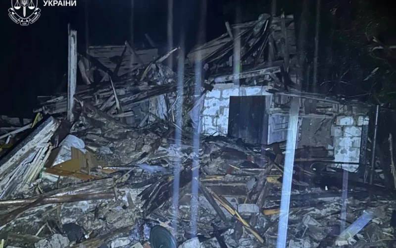 Нічна атака на Ізюмщину: загинув чоловік, 13 людей поранено, серед них — діти