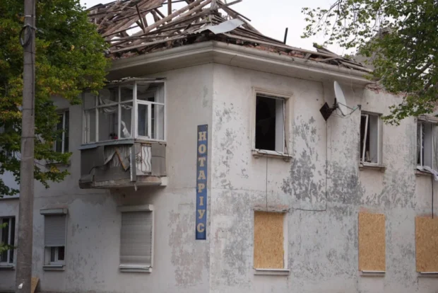 Внаслідок російського удару по Лозовій вибито понад 400 вікон