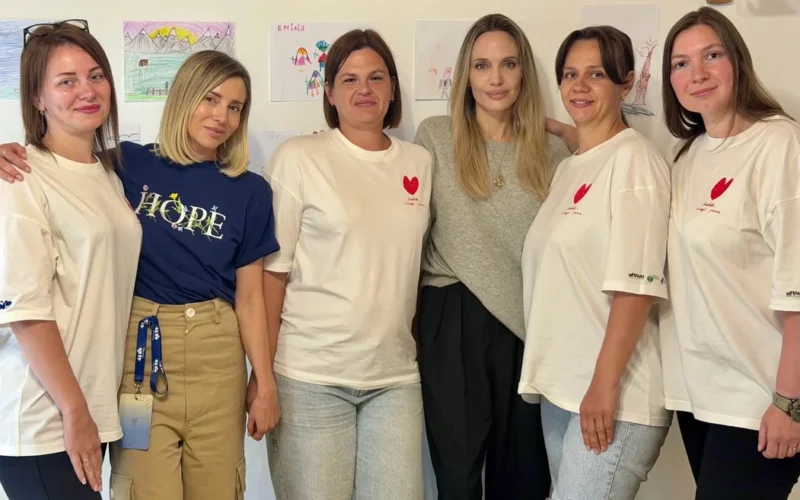 «Майже щодня під обстрілами»: Анджеліна Джолі розповіла про візит до Харкова