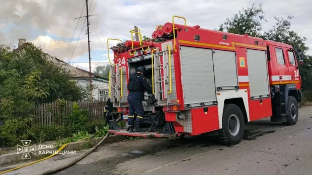 Удари реактивних дронів по Лозовій: рятувальники ліквідували пожежі на 140 м²