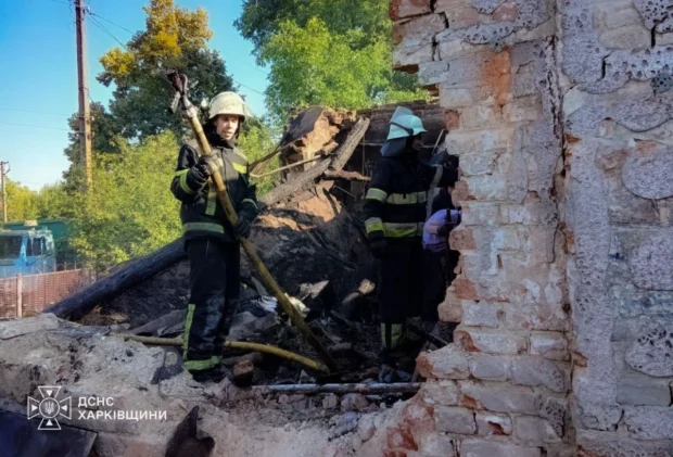 Російський удар БпЛА по Катеринівці на Харківщині: загинула жінка, 13-річний підліток зазнав важких опіків