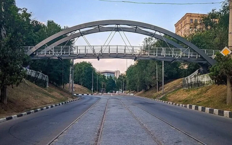На узвозі Клочківському тимчасово обмежать рух транспорту