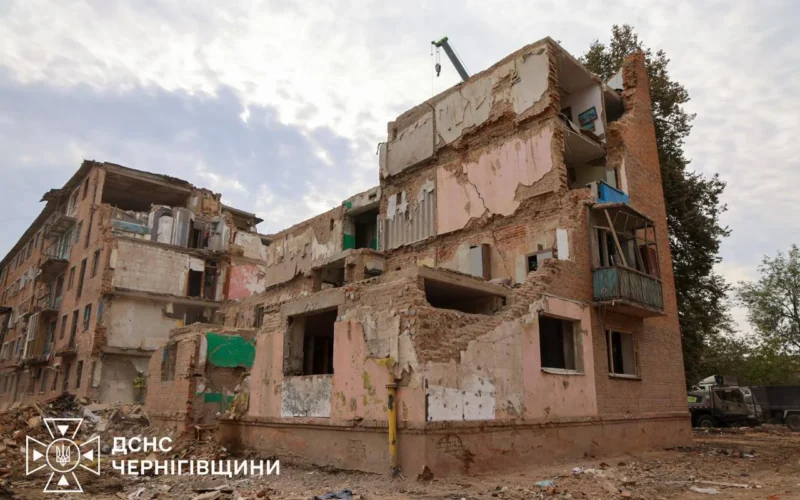 Внаслідок російського удару по місту Прилуки загинув переселенець з Ізюма та його син