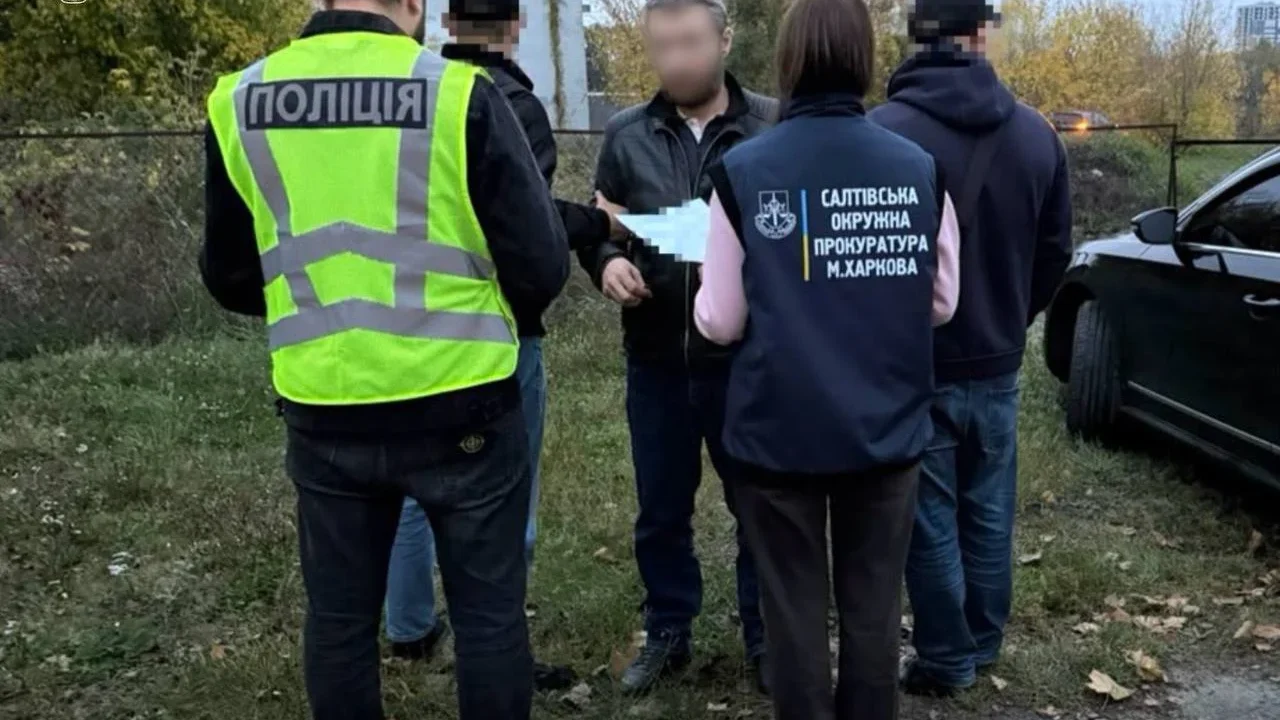 У Харкові затримали 50-річного чоловіка, підозрюваного в умисному вбивстві військовослужбовця ТЦК (відео)