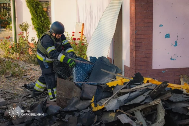 Російський удар по Новобаварському району Харкова: поранено 9 людей 
