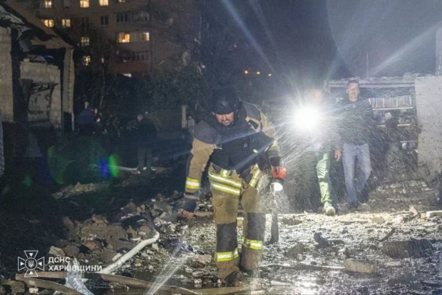 Росіяни обстріляли Новобаварський район Харкова з РСЗВ: двоє загиблих, четверо поранених