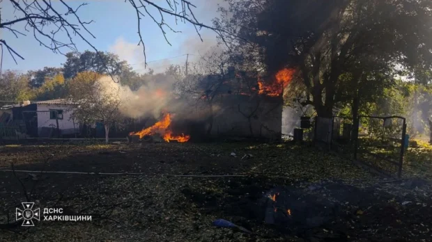 Росіяни вдарили по Лозовій: виникли пожежі, є загиблі та поранені 