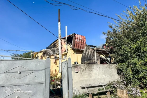 На Харківщині вогнеборці оперативно загасили пожежу, спричинену обстрілом росіян 